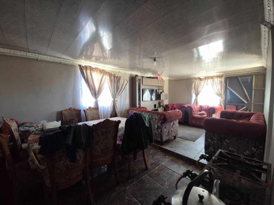 3 Bedroom Property for Sale in Kwazakhele Eastern Cape